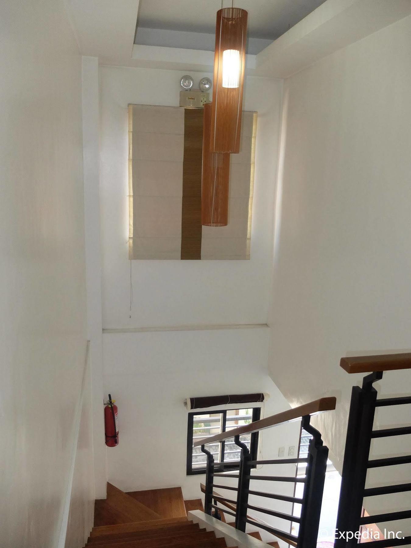 Elyseah Condotel آنغلوس المظهر الخارجي الصورة